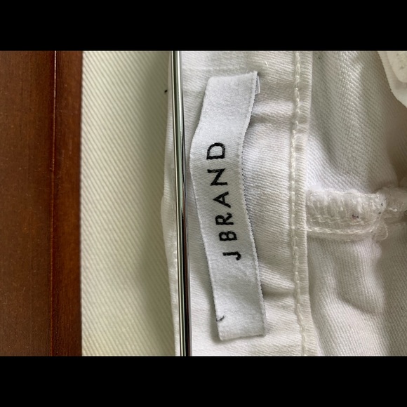 White distressed ripped skinny jean - Picture 2 of 4